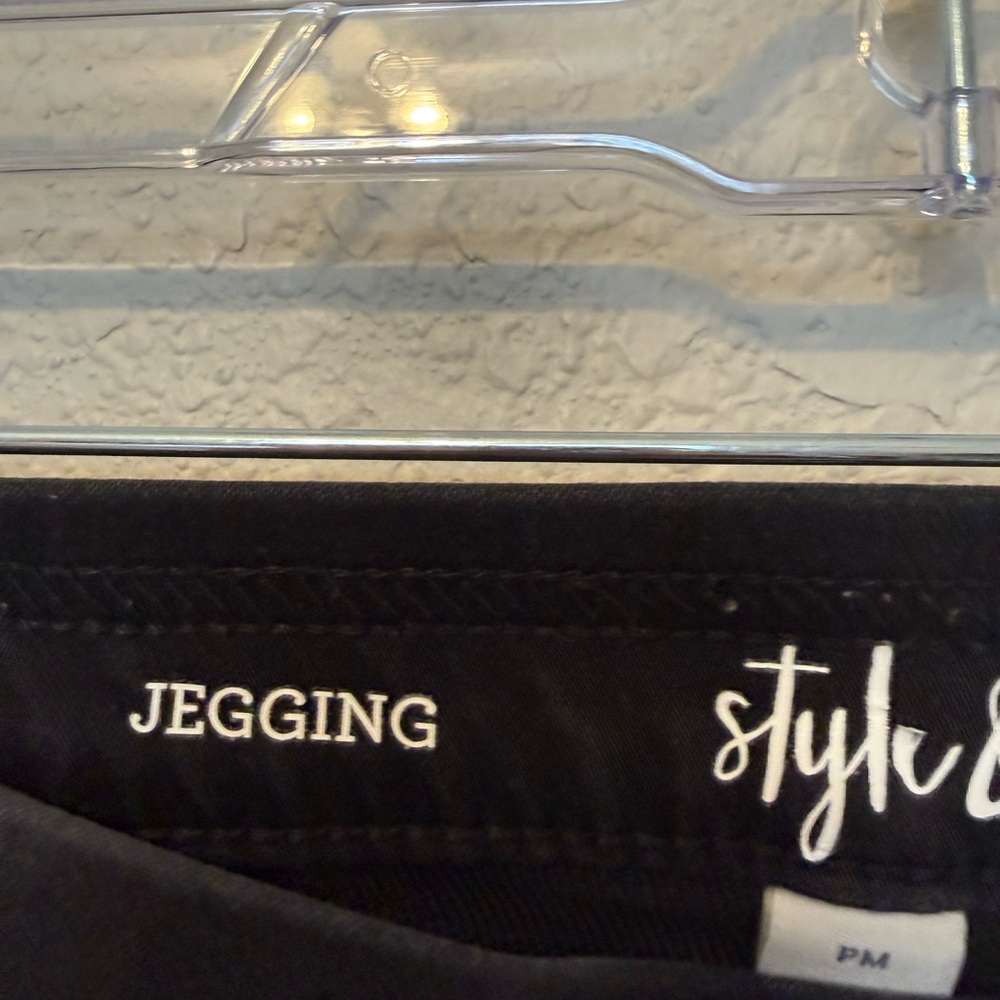 Black Skinny Jeans style & co Petite medium - Picture 6 of 14